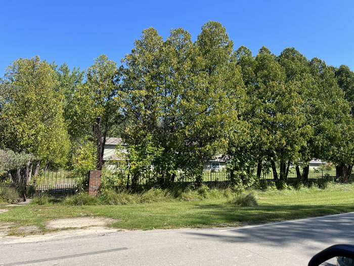 Shay Lake Motel (Cybs Hideaway Lounge) - Sept 4 2023 Photo (newer photo)